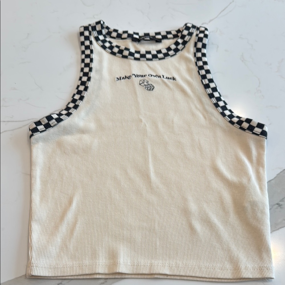 Forever‎ 21 tank